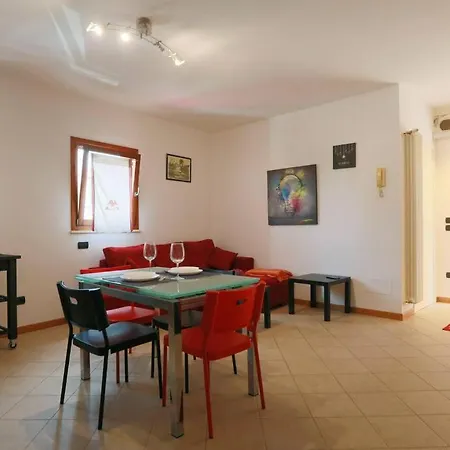 Apartment 10