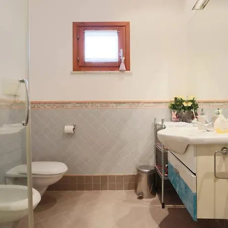 Apartment 10 *